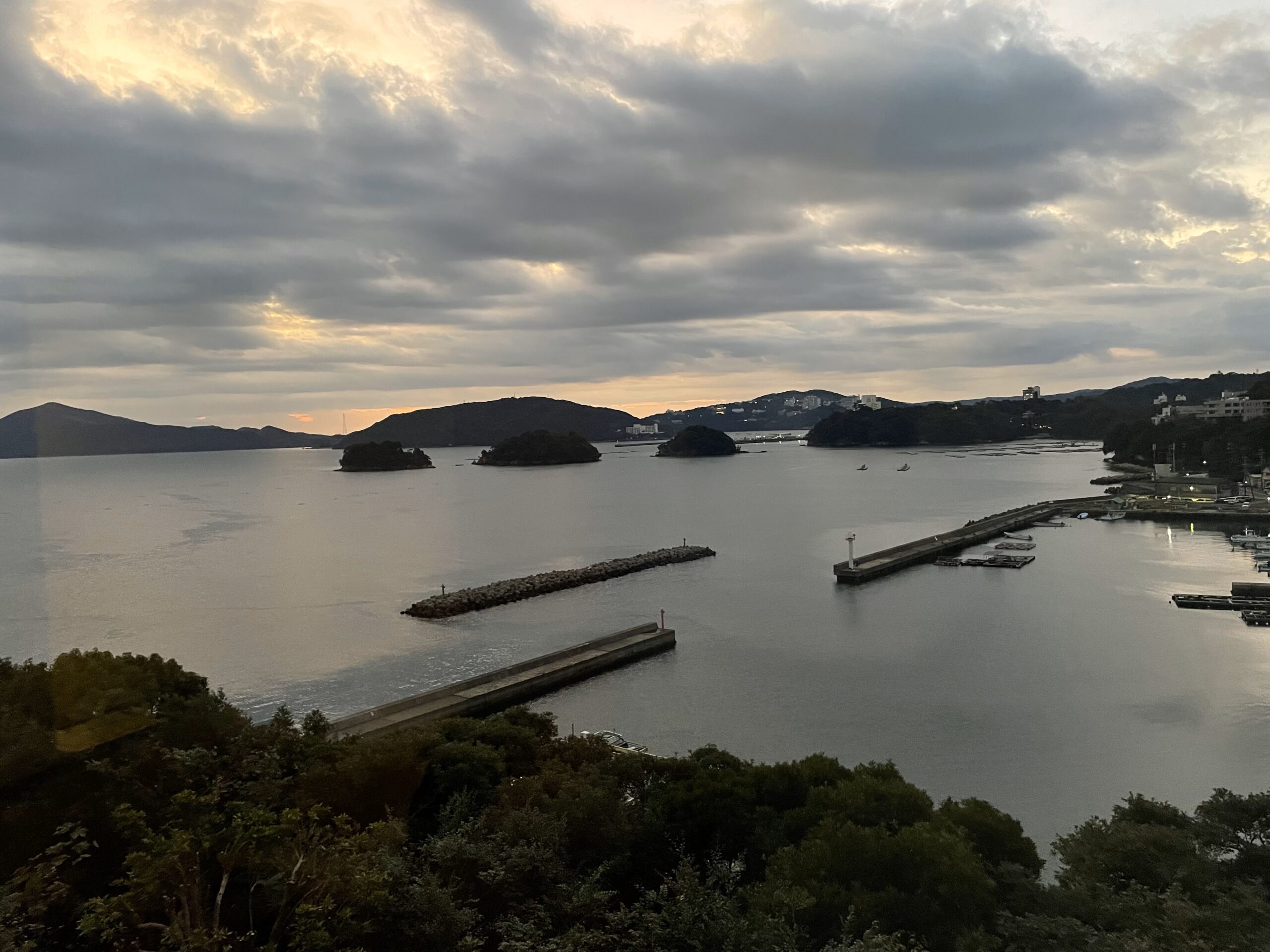 大江戸温泉朝景色1